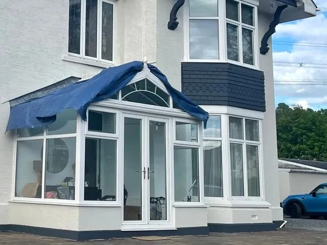 exterior-painting-white-painted-new-build-house-swansea-daffodil-decor-2 White-painted new-build house exterior in Swansea