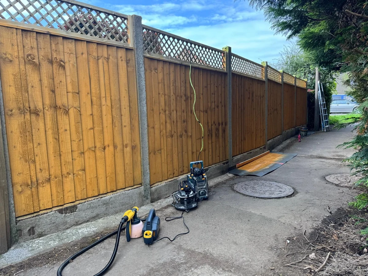 fireplace-tiled-swansea-marble-daffodil-tiling fence staining natural wood fence with lattice swansea daffodil decor 2