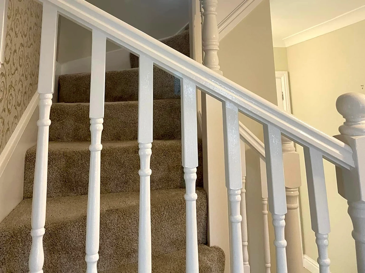 hallway-painting-wallpapered-staircase-painted-banister-swansea-daffodil-decor-1 hallway painting wallpapered staircase painted banister swansea daffodil decor 1